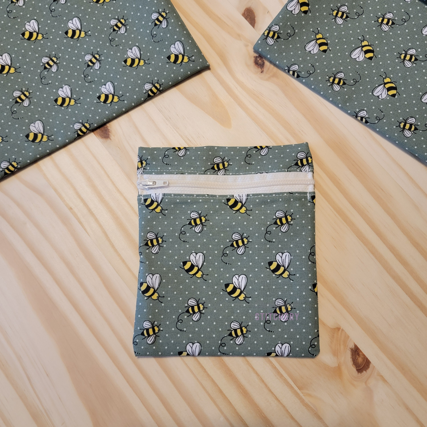Green Bees Small Zip Snack Bag
