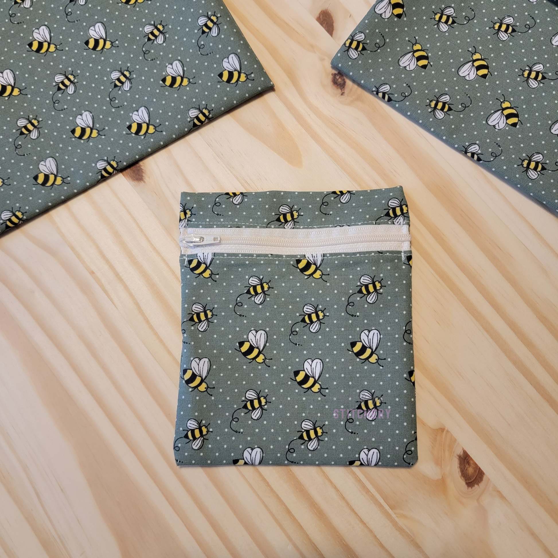 Green Bees Small Zip Snack Bag