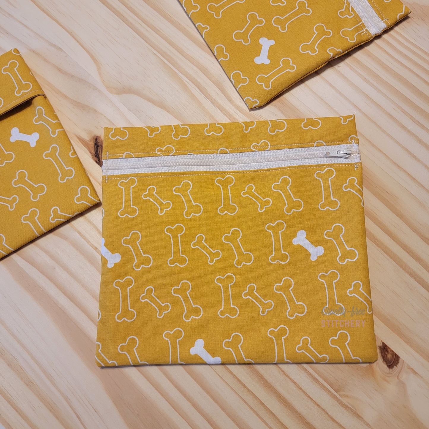 The Large zipper snack bag.