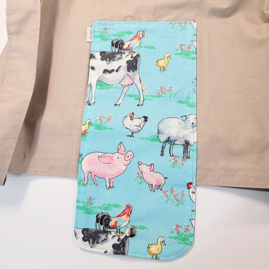 Close-up of the farm animal print.