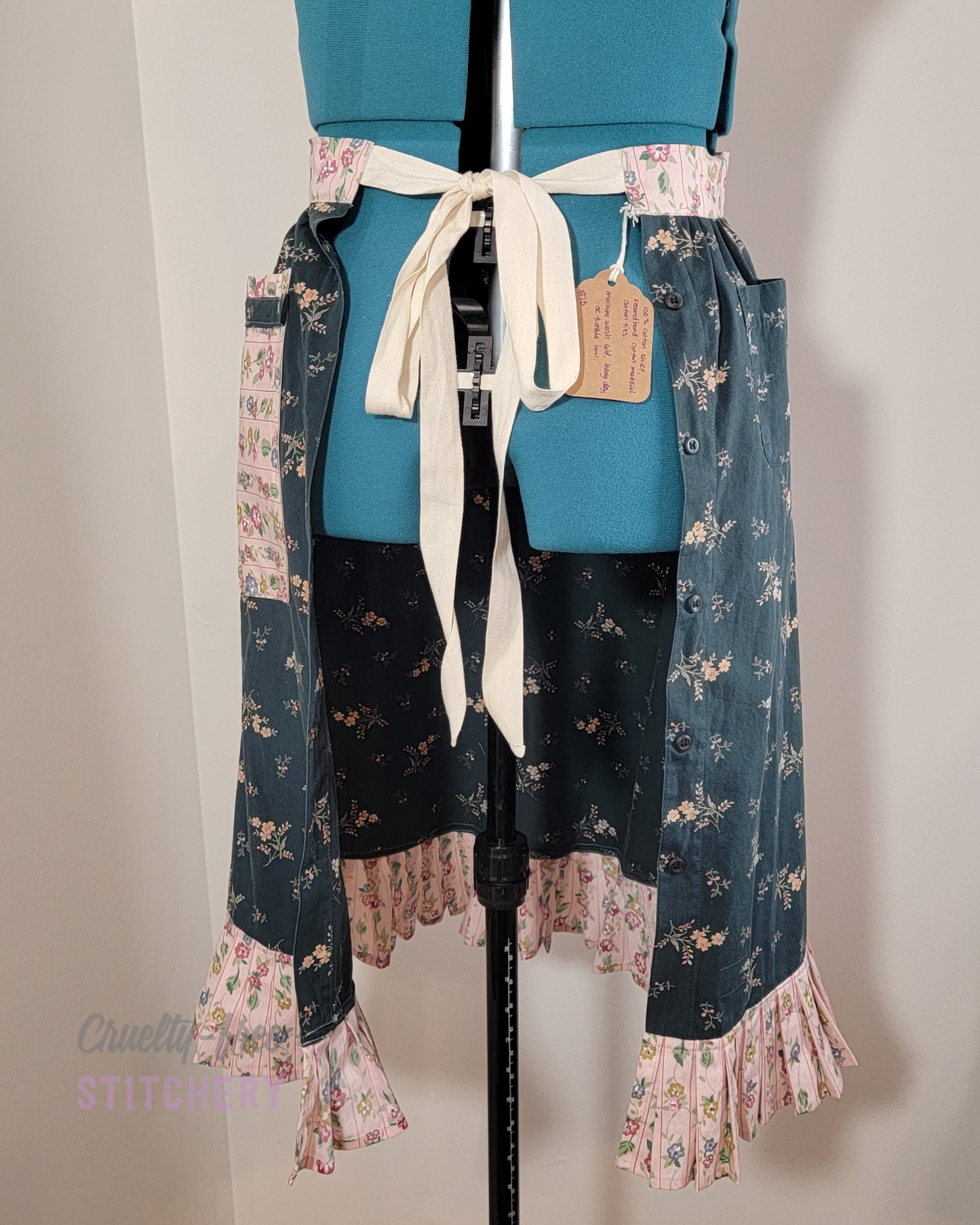 Kelly Green with Pink Floral Ruffle Half Apron (M-XL)