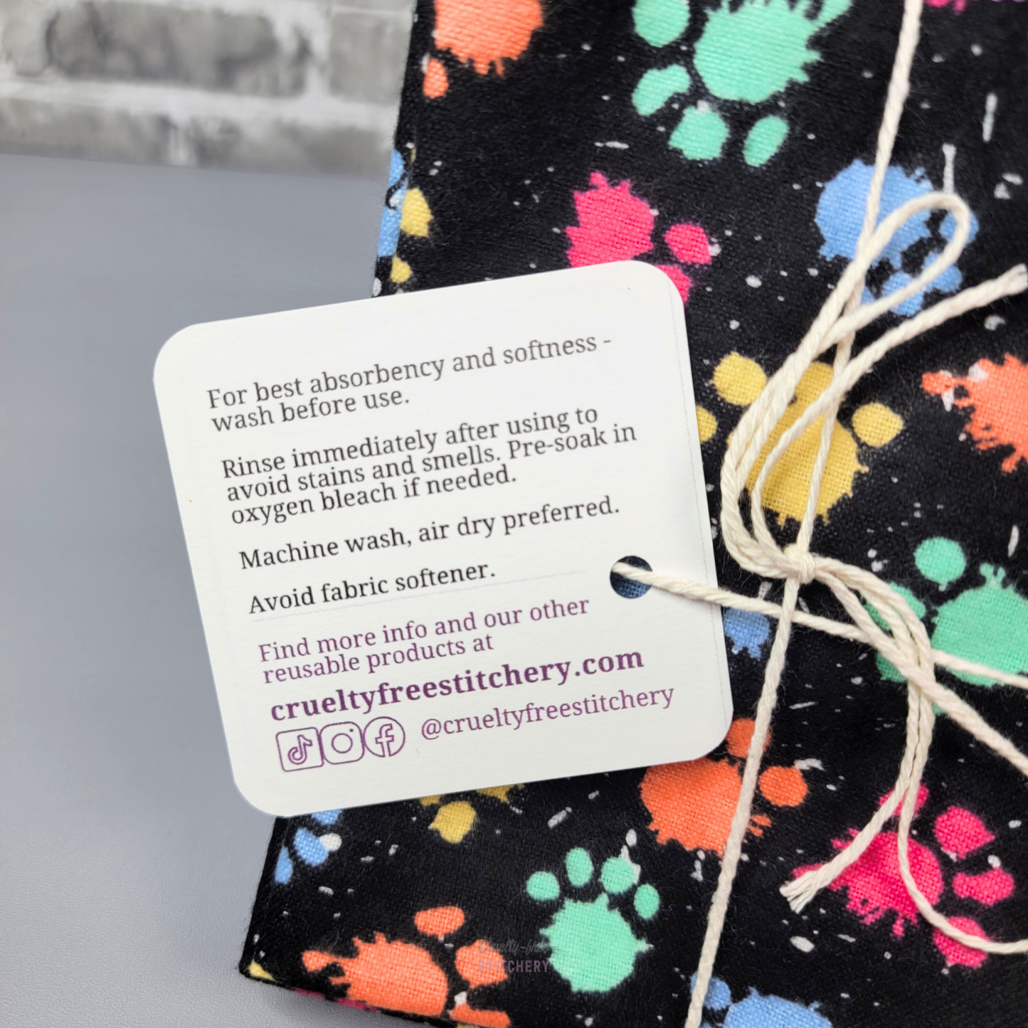 Paw Print Paint Splatter NonPaper Towels