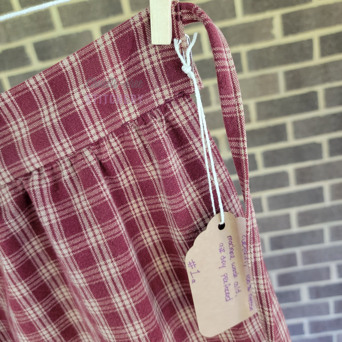 (SOLD) Half Apron - Red Plaid with Bee Pocket