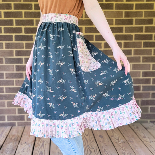 Kelly Green with Pink Floral Ruffle Half Apron (M-XL)