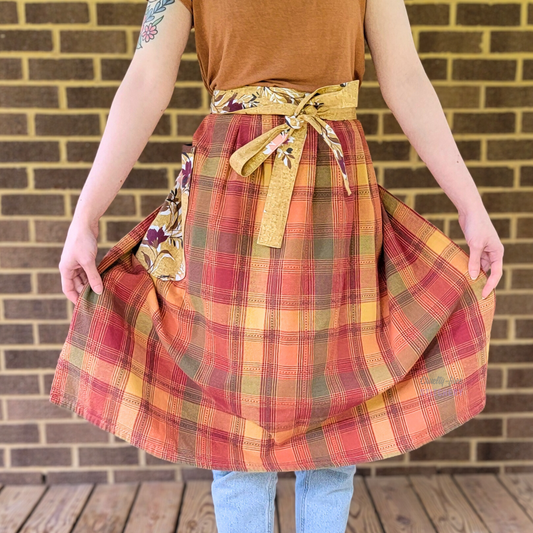 Autumn Plaid Yellow Ties Half Apron (M-XL)