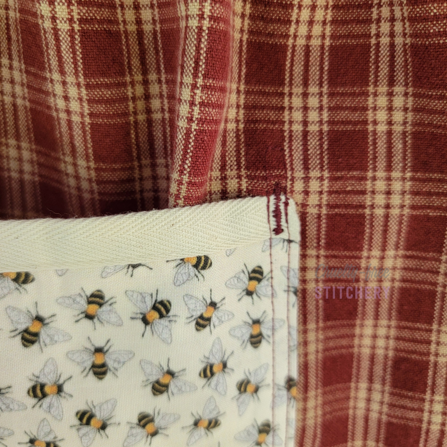 Half Apron - Red Plaid with Bee Pocket