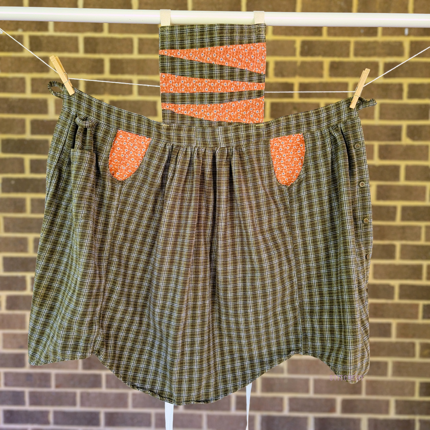 Olive Plaid Pit Pocket Pinafore Apron (S-L)
