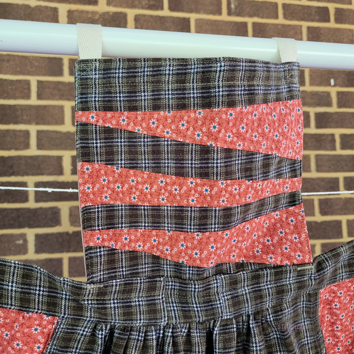Olive Plaid Pit Pocket Pinafore Apron (S-L)