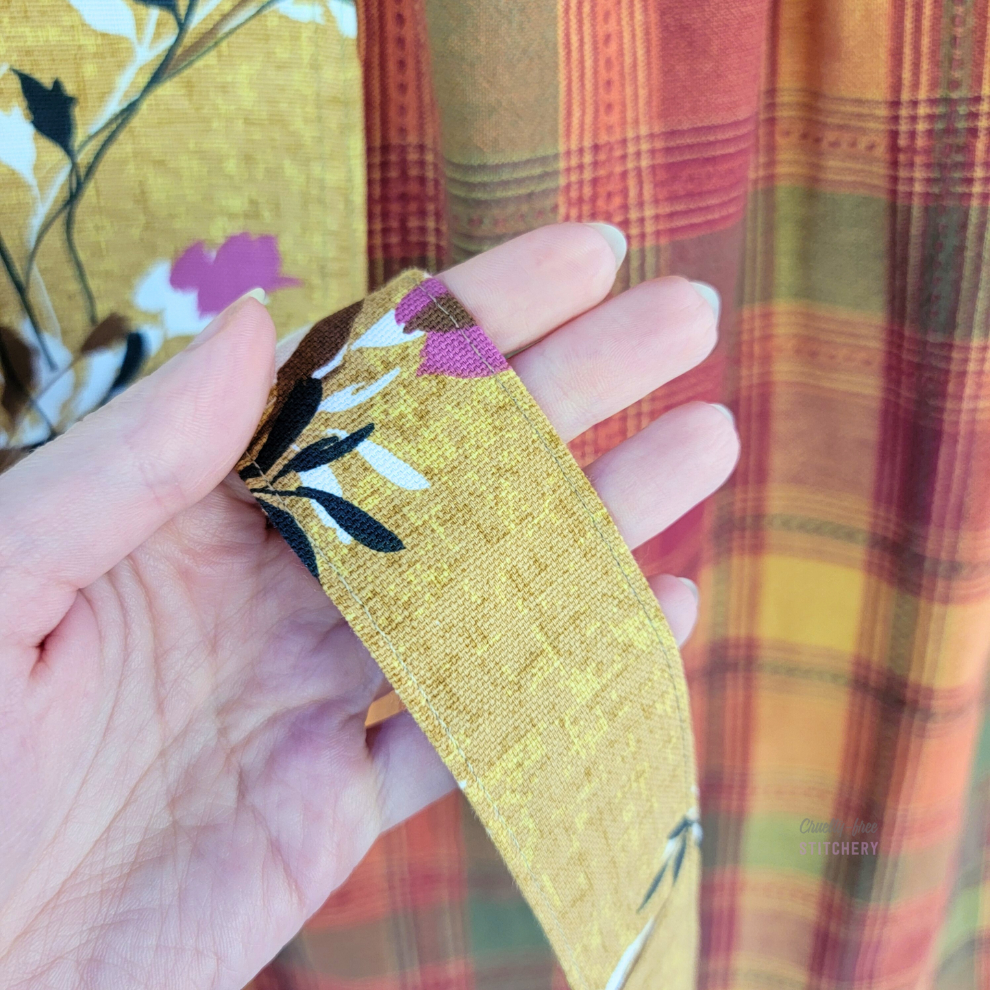 Autumn Plaid Yellow Ties Half Apron (M-XL)