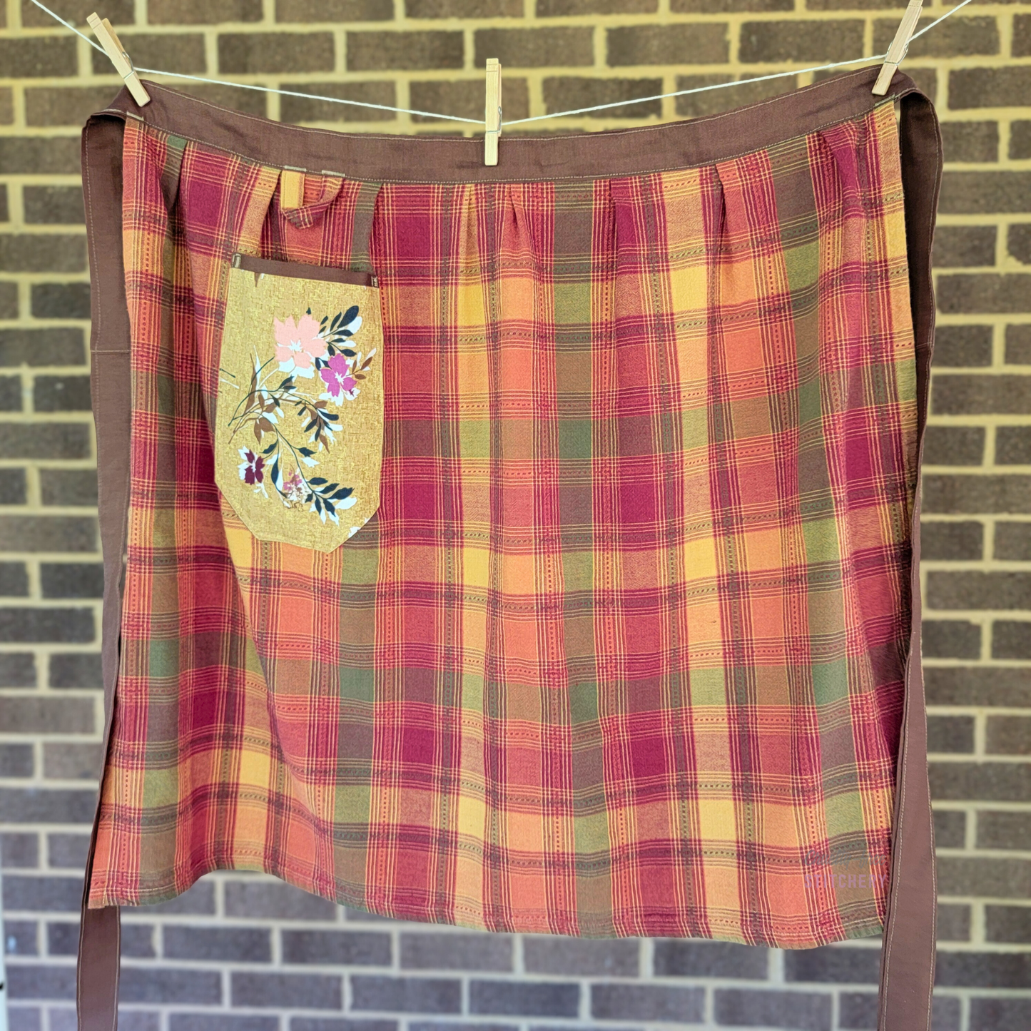 Autumn Plaid Brown Ties Half Apron (M-XL)