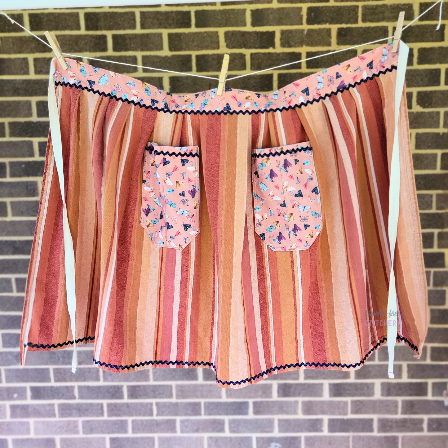 Orange Stripe Half Apron Navy Rick Rack (L-XL)